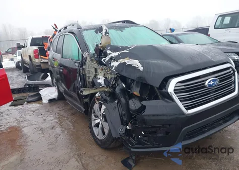 2021 Subaru Ascent Premium z USA, uszkodzony, nr VIN 4S4WMAFD8M3444760